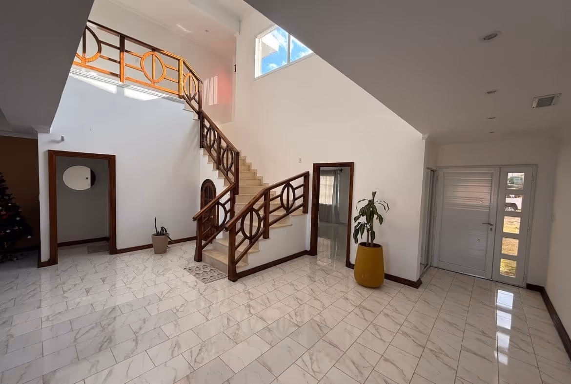 Casa en venta en Balcarce — foto 2