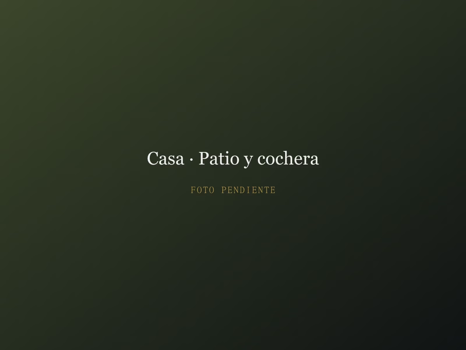 Patio y cochera de una casa en alquiler en Balcarce