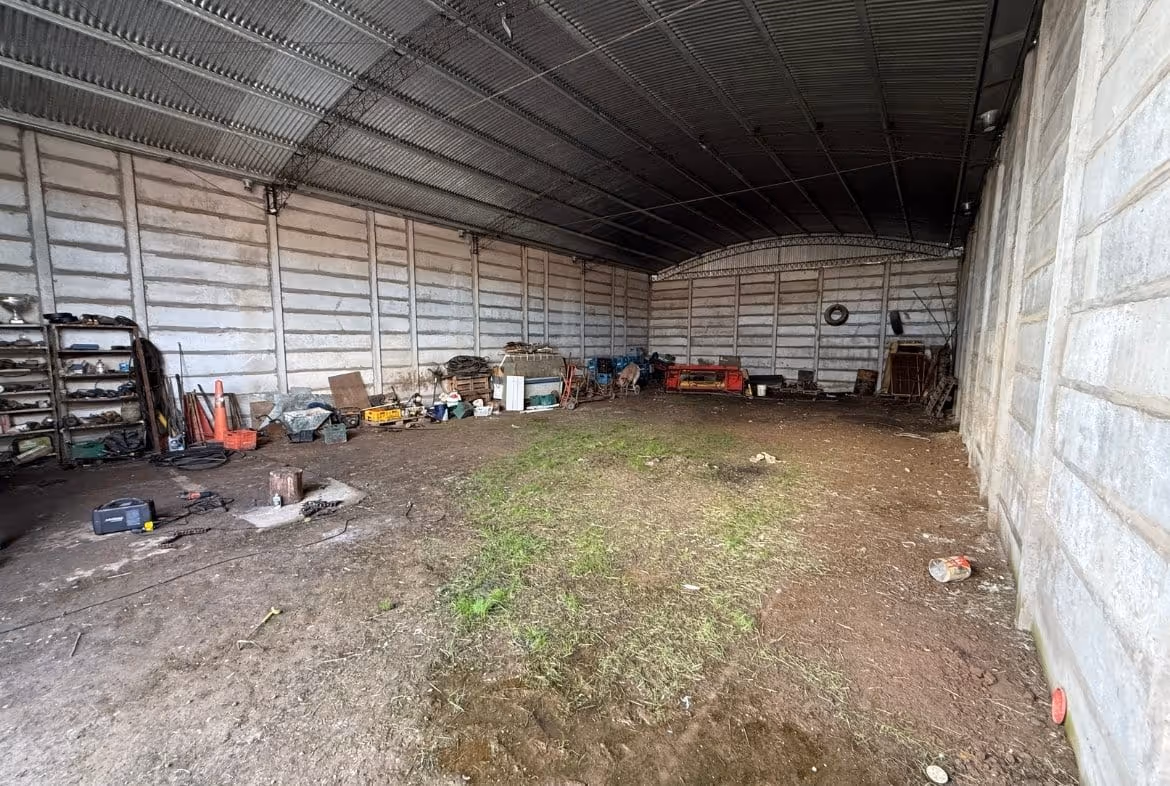 Frente de galpón en venta en Balcarce