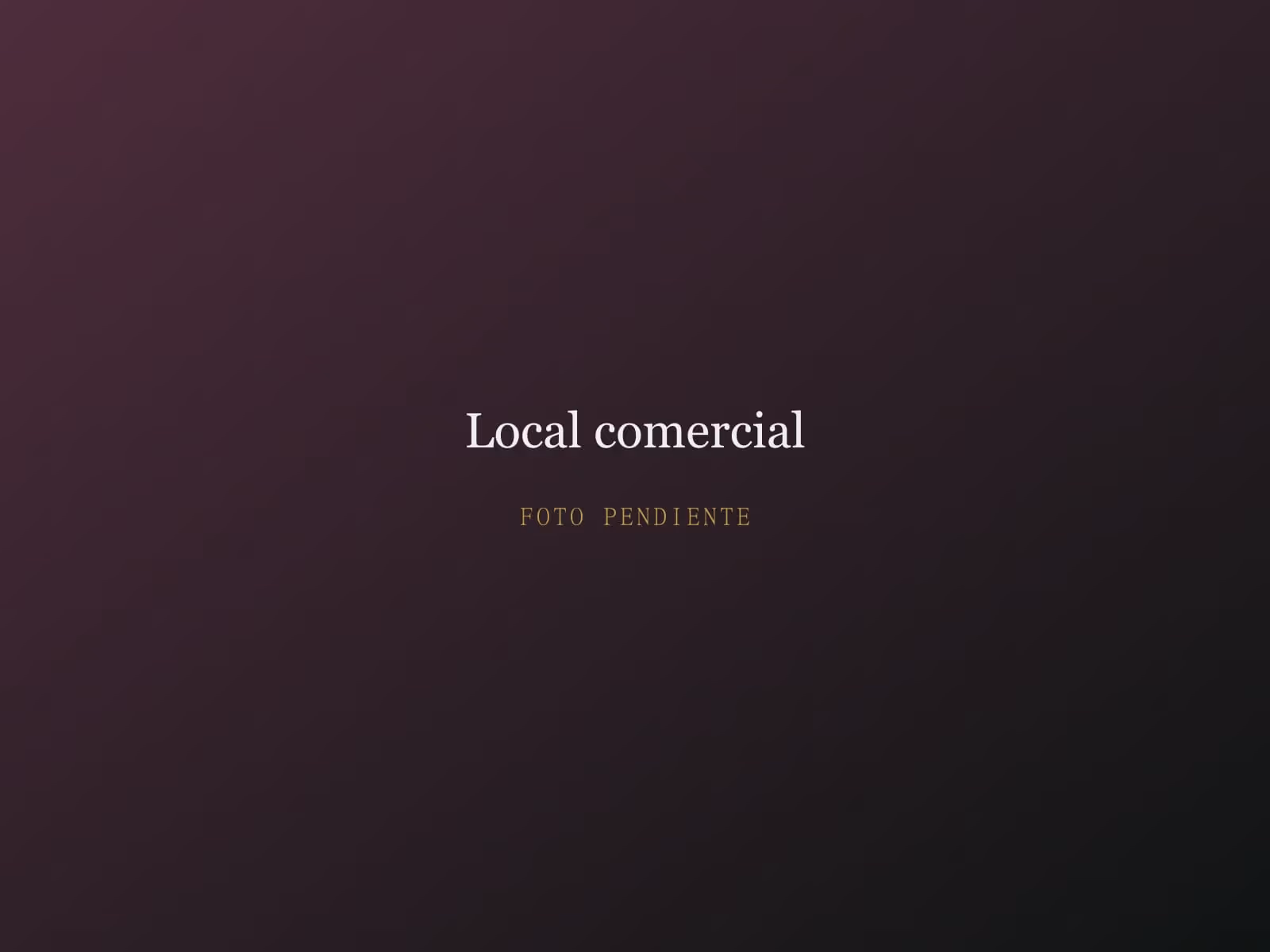 Frente vidriado de un local comercial en venta sobre avenida en Balcarce